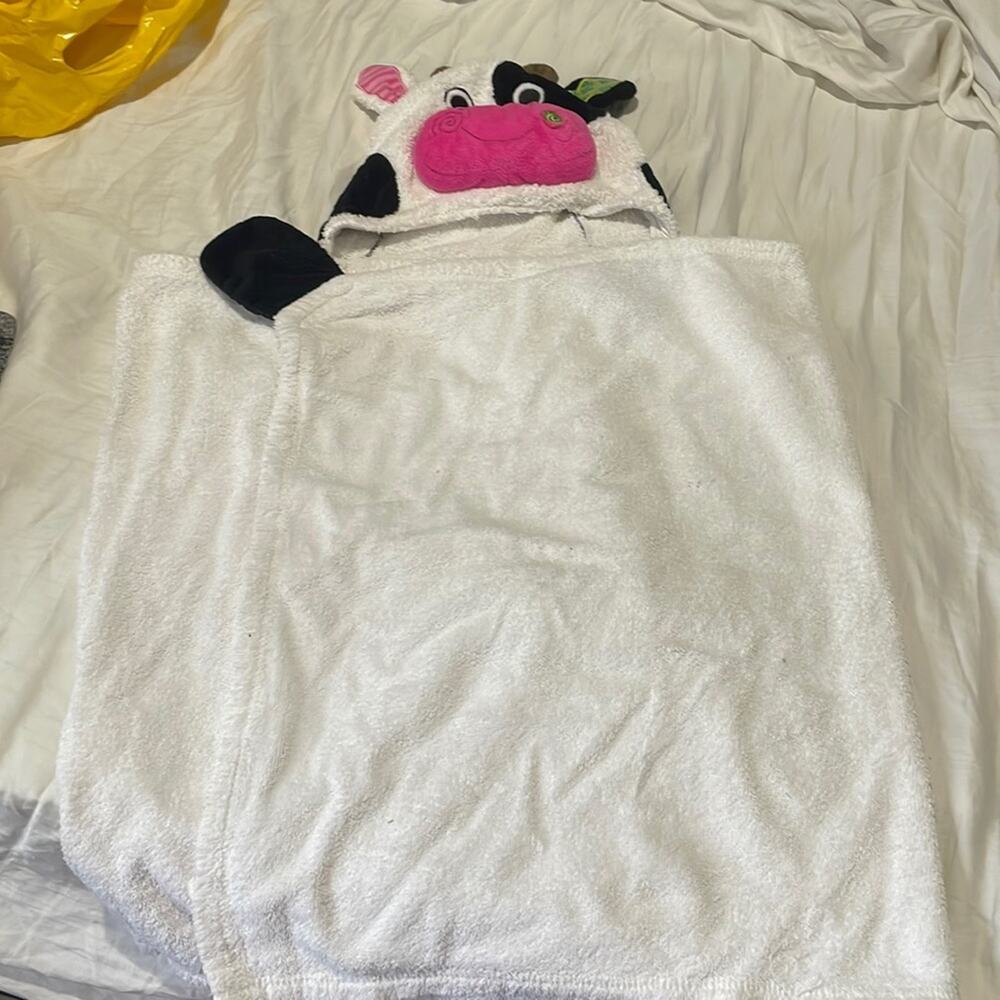 Zoocchini toddler white hooded cow towel euc